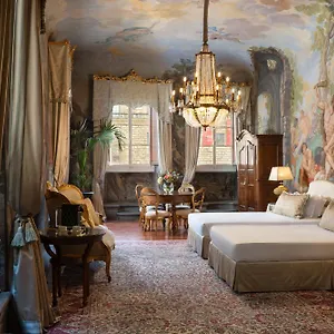 Piazza Pitti Palace - Residenza D'epoca Bed and breakfast